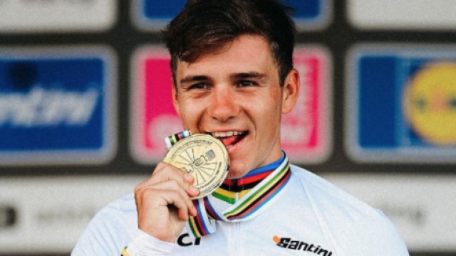 Ciclismo, il Campione del Mondo a cronometro Remco Evenepoel.