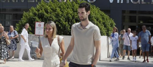 Sergio Rico llor&oacute; al recibir el alta tras 83 d&iacute;as ingresado en un hospital sevillano (Captura v&iacute;deo RRSS)
