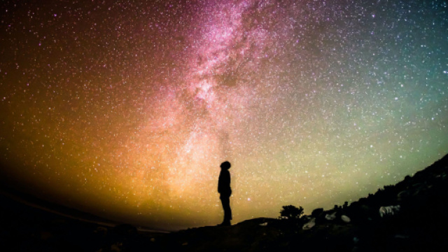 Oroscopo con classifica del 20 agosto: Vergine socievole, Sagittario paziente.