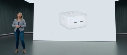 Imagem divulgada pela Apple quando do lan&ccedil;amento do carregador duplo de 35 W nos EUA (Divulga&ccedil;&atilde;o/Apple)
