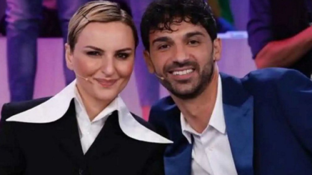 Amici 23, prima puntata rimandata al 24 settembre: dubbi sui ritorni di Arisa e Todaro.