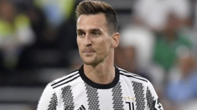 Juventus, non solo Kean: si valuterebbe anche la cessione di Milik.