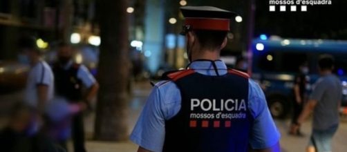 Hasta ahora nueve mujeres han confirmado los presuntos abusos por parte del hombre de 60 a&ntilde;os (Twitter, @mossos)