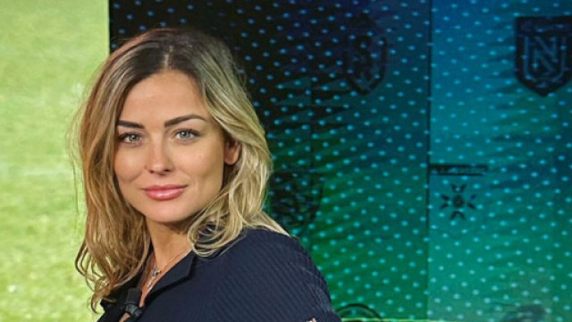 Laure Boulleau consultante pour Canal+ (screenshot Twitter - @fifanewsfr)