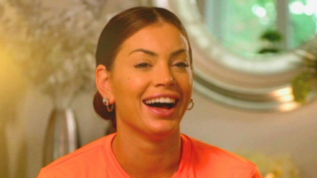 M&eacute;lanie Da Cruz sera absente de la prochaine saison de Mamans & C&eacute;l&egrave;bres (Screenshoot Twitter @GossipRoomOff)