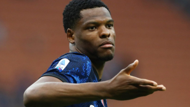 Mercato Inter: Dumfries piacerebbe al Chelsea e al Real Madrid.