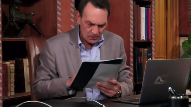 Un posto al sole, trame all'8 settembre: Roberto capisce che Tommy non &egrave; suo figlio.