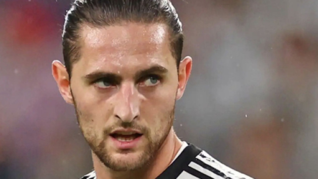 Inter, Marotta starebbe lavorando gi&agrave; per il 2024-2025: piacerebbe Rabiot.