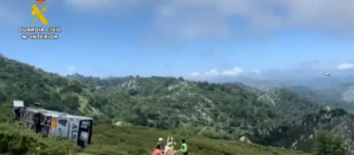 El ni&ntilde;o Guillermo Izquierdo dijo que temi&oacute; que el autob&uacute;s explotara (Twitter, @AUGC_Comunica)