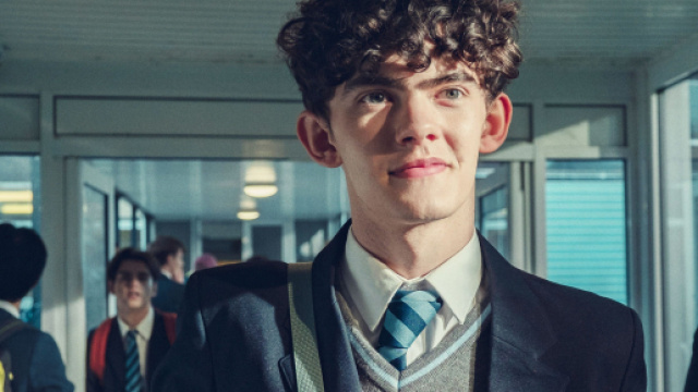 Charlie Spring: uno dei due protagonisti della serie, interpretato da Joe Locke.