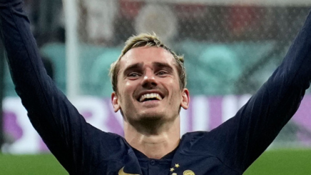 Antoine Griezmann en &eacute;quipe de France (capture Twitter @Actu Foot)