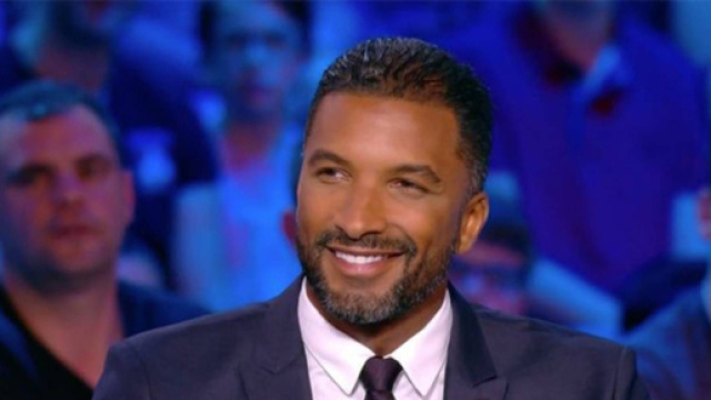 Habib Beye au micro de Canal+ (capture Twitter @cplussportafr)