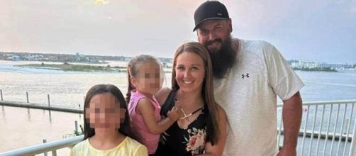 Ashley Summers deja dos ni&ntilde;as peque&ntilde;as tras sufrir una intoxicaci&oacute;n por exceso de agua (Facebook Ashley Summers)