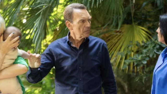 Upas, anticipazioni 9-10 agosto: Marina trova l'occasione per dimostrare che Tommaso non &egrave; figlio di Lara e Roberto.
