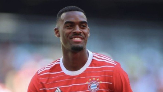 In foto Ryan Gravenberch, centrocampista del Bayern Monaco.