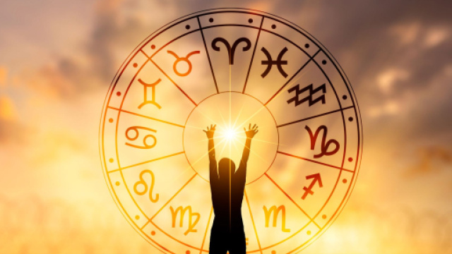 L'oroscopo del 12 agosto, Cancro complicato e Toro triste.