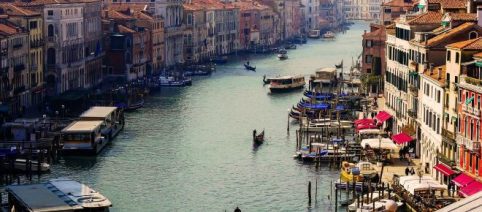 Veneza cobrará taxa de entrada e visita para turistas a partir de 2024