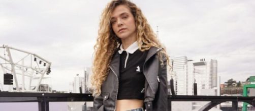 Karen Jonz arrasou na escolha do look (Reprodu&ccedil;&atilde;o/Instagram/@karenjonz)