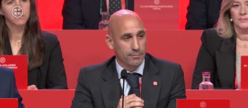El pasado domingo, Luis Rubiales present&oacute; su renuncia como presidente de la RFEF (Twitter, @rfef)