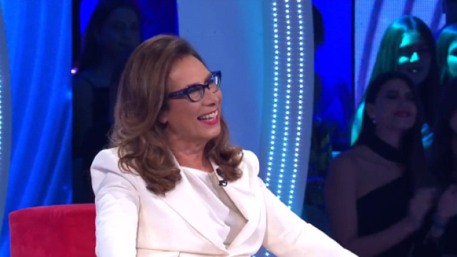 Grande Fratello, ascolti: 2.994.000 spettatori sintonizzati su Canale cinque.