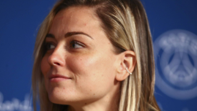 Laure Boulleau dans les installations du PSG (capture Twitter @canalplus)