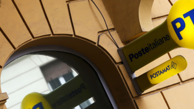 Assunzioni Poste italiane: si cercano portalettere e impiegati, scadenza 17/09.