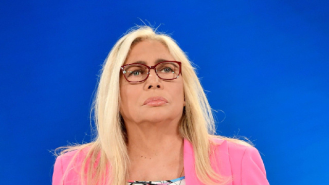 Mara Venier annuncia: 'Questa, inevitabilmente, &egrave; la mia ultima Domenica In'.