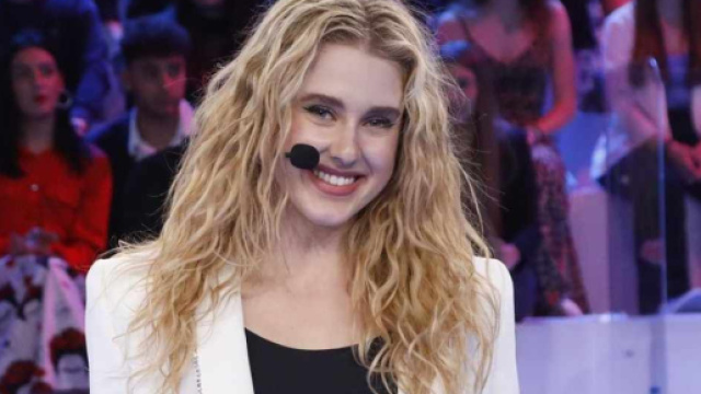 Amici 23, retroscena cast: Isobel Kinnear verso il corpo di ballo dopo il 2&deg; posto.