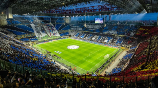 Lo stadio di San Siro durante il derby