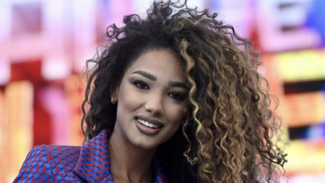 Samira Lui ha 25 anni: la modella ha partecipato a Miss Italia.