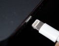 iPhone 15, la nuova USB-C: cariche rapide, connessione a Earpods e mirroring HDR 4K