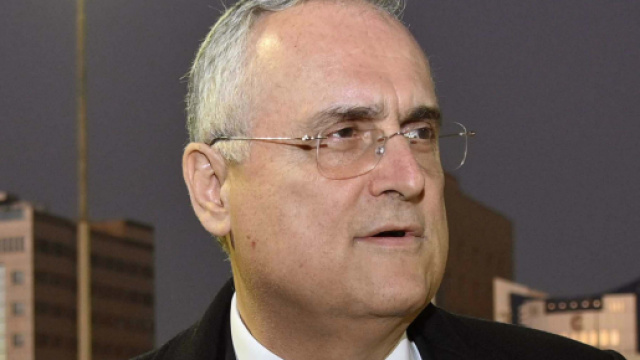 Lotito si lamenta dell'arbitraggio con la Juve, Ravezzani gli risponde: 'E' grottesco'.