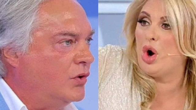 Uomini e Donne, Elio Servo contro Tina Cipollari: &lsquo;Sei una grande cafona&rsquo;.