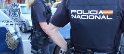 La Polic&iacute;a Nacional encontr&oacute; los cad&aacute;veres de la mujer y su pareja en el interior del domicilio que ambos compart&iacute;an (X, @policia)