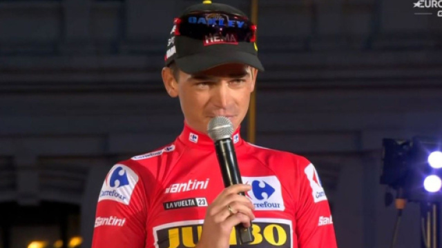 Ciclismo, il vincitore della Vuelta Espa&ntilde;a Sepp Kuss.