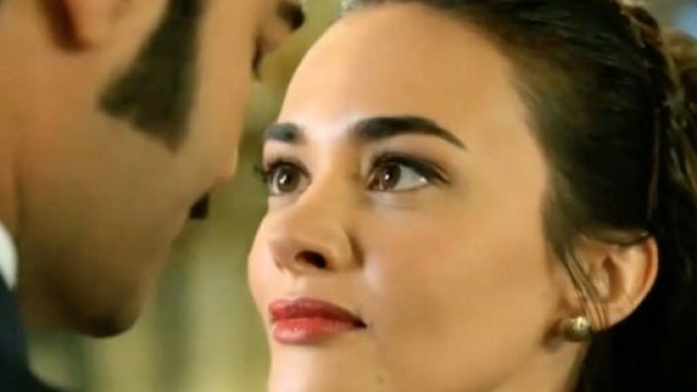 Terra amara, episodi 29 e 30 settembre: Demir invita Umit ad un evento