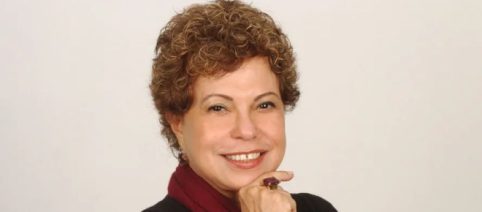 Maria Carmem Barbosa, autora de 'Sai de Baixo', morre aos 77 anos