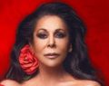 Isabel Pantoja enloquece a su público con su imponente voz durante un concierto en Sevilla