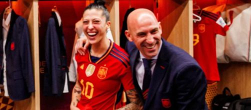 El hermano de Jenni Hermoso sostuvo que Jorge Vilda presuntamente presion&oacute; a la futbolista (Instagram, @salmaparalluelo)