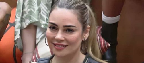 Rachel Sheherazade est&aacute; na primeira ro&ccedil;a de 'A Fazenda 15' (Reprodu&ccedil;&atilde;o/Record TV)