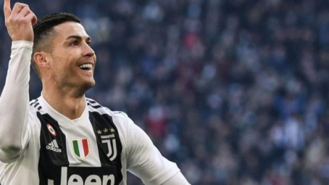 Cristiano Ronaldo, giocatore portoghese.