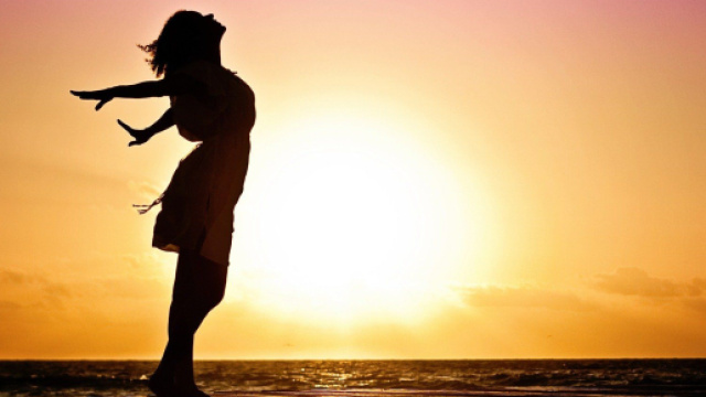 L'oroscopo del giorno 2 ottobre: Capricorno vola in amore, lavoro ok per Acquario (2&ordf;met&agrave;).