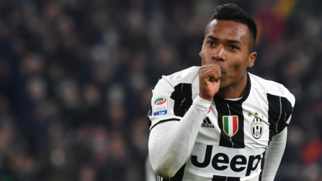 Mercato Inter: per il futuro in difesa si pensa a Alex Sandro a zero dalla Juventus
