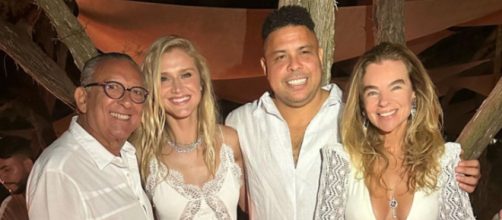 Galv&atilde;o Bueno posa ao lado dos noivos (Reprodu&ccedil;&atilde;o/Instagram/@galvaobueno)