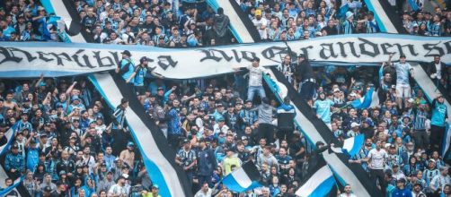 Apesar da chuva, torcida compareceu em peso na Arena (Lucas Uebel/Gr&ecirc;mio FBPA)