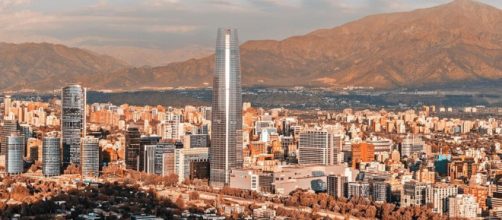 Santiago do Chile, desde o Cerro San Crist&oacute;bal (Reprodu&ccedil;&atilde;o/Omnespsx/Wikimedia Commons)