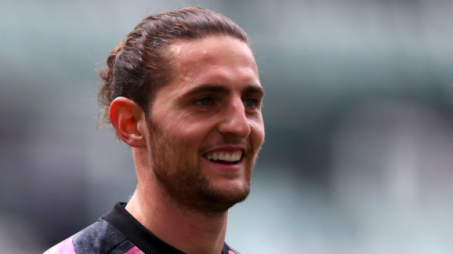 Juventus, Giuntoli lavora per un triennale da offrire a Rabiot entro il mese di gennaio