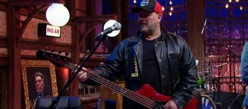 Novo boletim m&eacute;dico de Mingau &eacute; divulgado (Reprodu&ccedil;&atilde;o/The Noite/SBT)