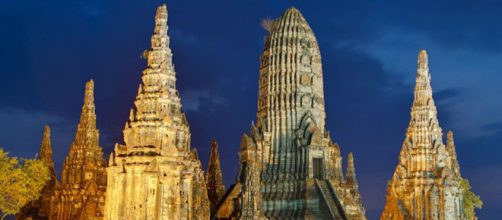 Ru&iacute;nas de Wat Chaiwatthanaram, na Tail&acirc;ndia (JJ Harrison /Wikimedia Commons)