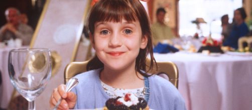 'Matilda' retrata uma amizade entre aluna e professora (Divulga&ccedil;&atilde;o/TriStar Pictures)